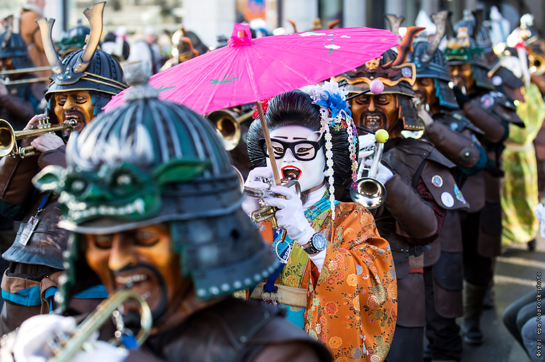 The spring carnival will. Весенний карнавал.