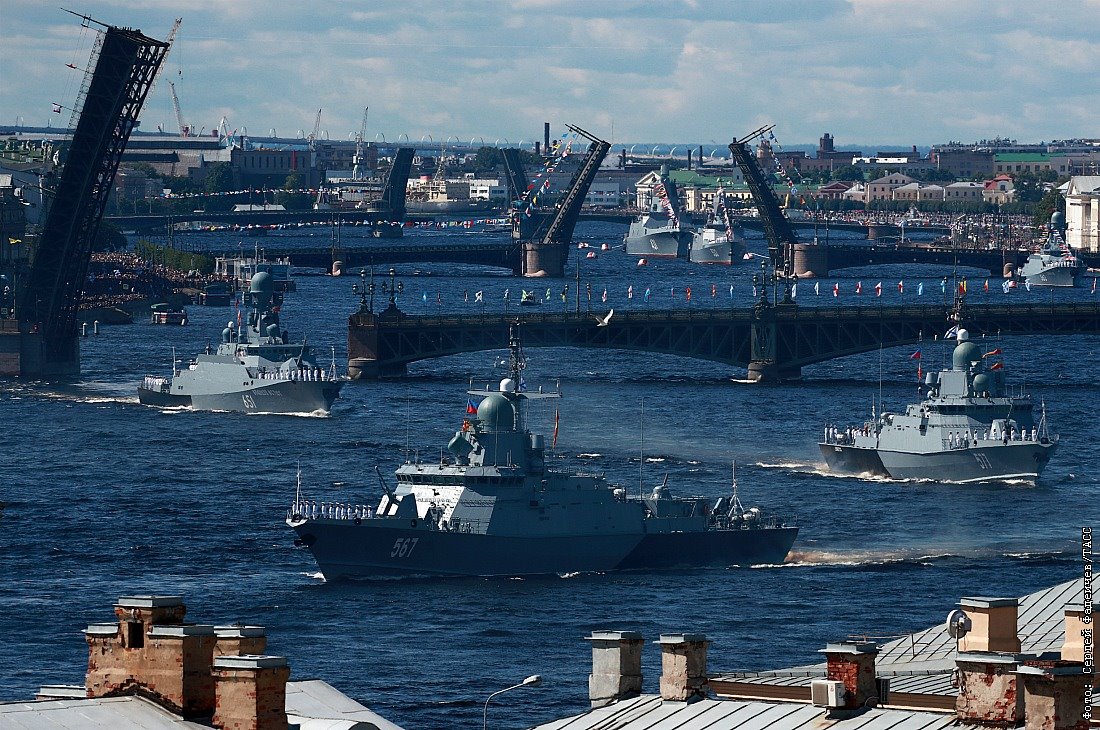 Парад ВМФ В Санкт-Петербурге