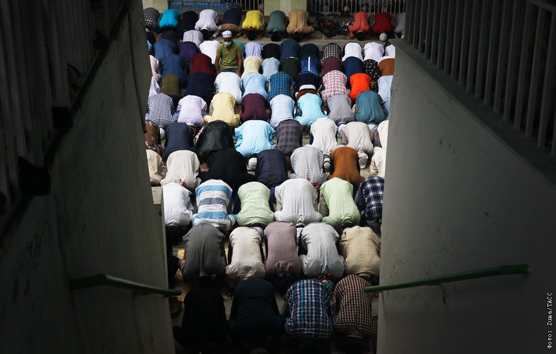 Пост в 2024 великий когда мусульман рамадан. Мусульмане в Непале. Последователи Ислама. Мусульманский пост в Санкт Петербурге. Мусульманский пост 2023.
