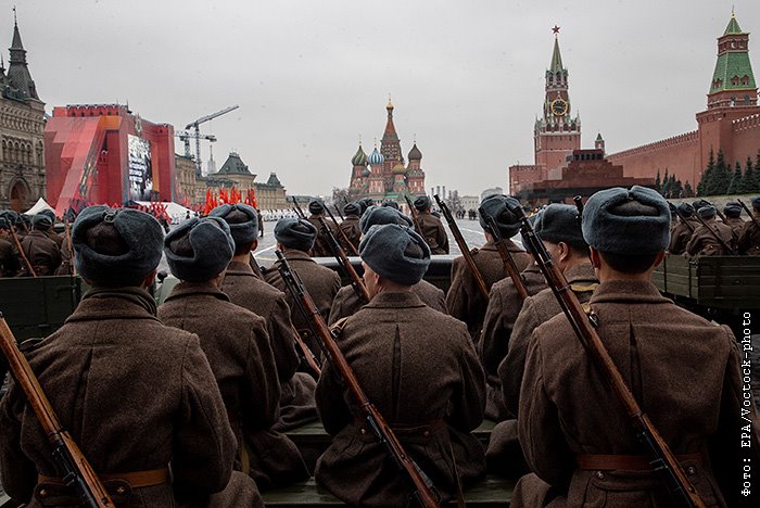 Бессмертный полк на красной площади 9 мая