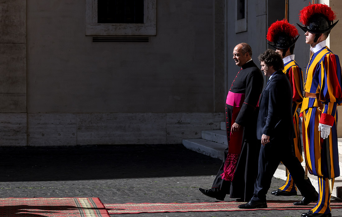 Папа Франциск провел официальную аудиенцию с президентом Аргентины Хавьером Милеем