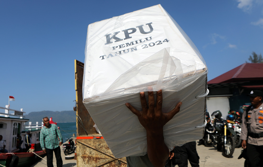 Подготовка к всеобщим выборам в Индонезии, которые пройдут 14 февраля