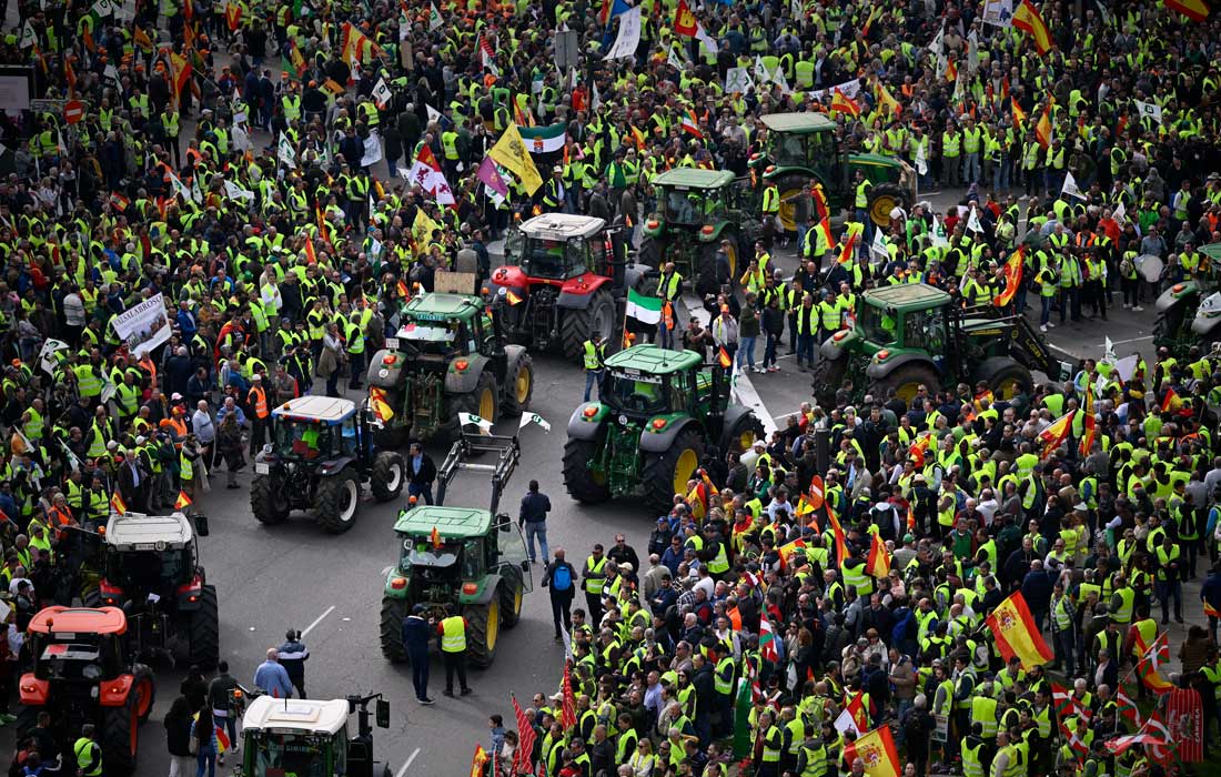Сотни фермеров собрались в центре испанской столицы на акцию протеста