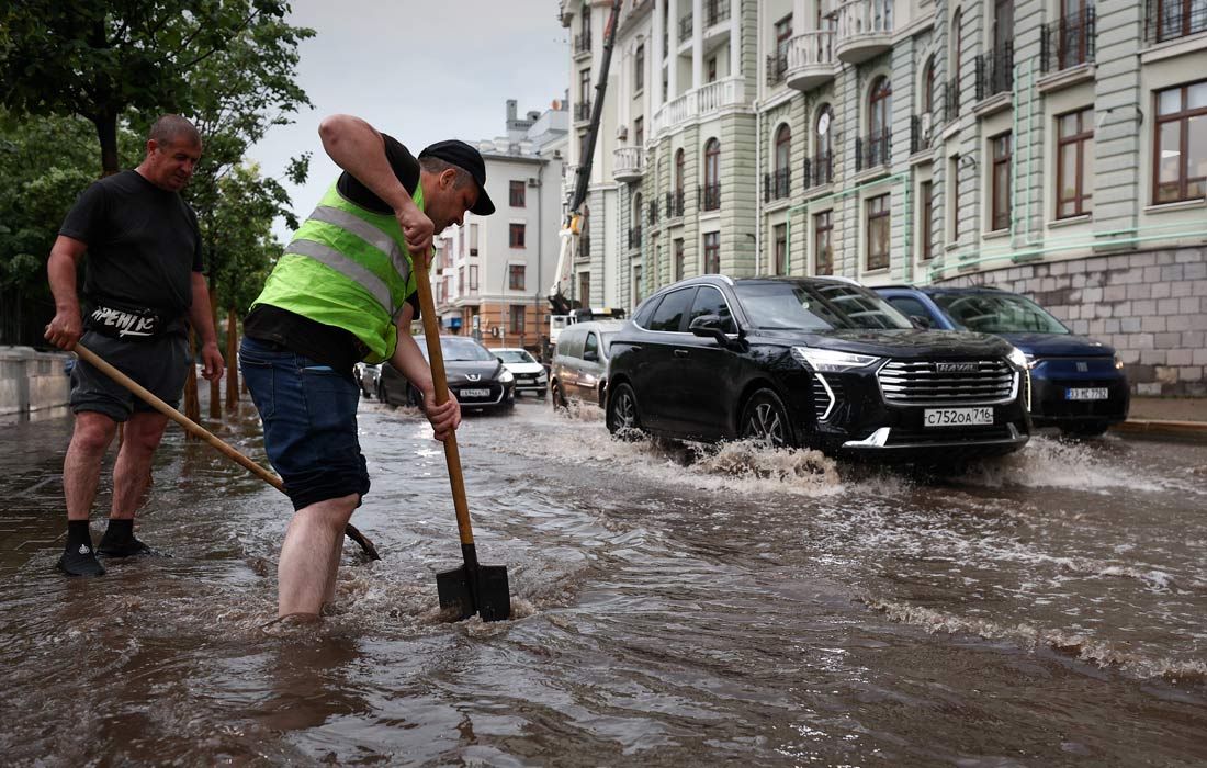 Последствия дождя в Казани