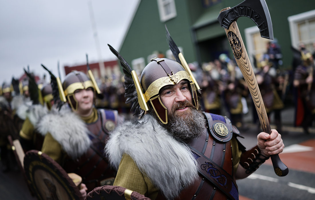 Фестиваль викингов Up Helly Aa в шотландском Леруике