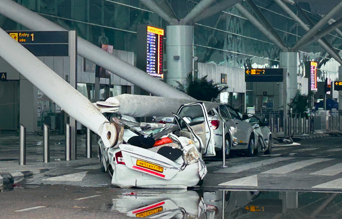 В аэропорту Дели обрушилась часть крыши, погиб один человек