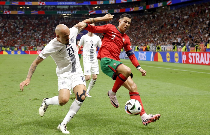 Сборная Португалии по пенальти победила Словению и вышла в четвертьфинал Евро