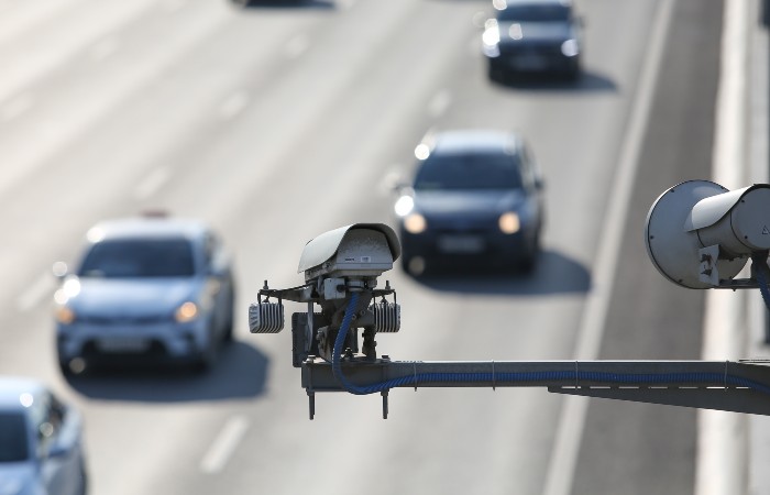 Собянин заявил, что "умные камеры" помогли снизить аварийность на МКАД на 20% за три года