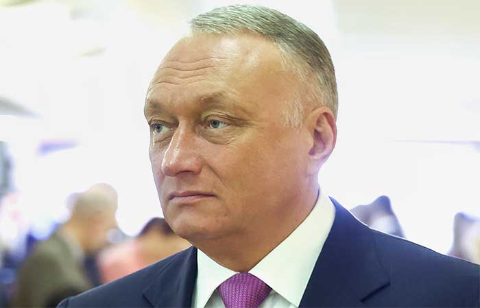 Генпрокурор РФ просит лишить неприкосновенности сенатора Савельева