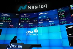 Dow Jones     , Nasdaq 